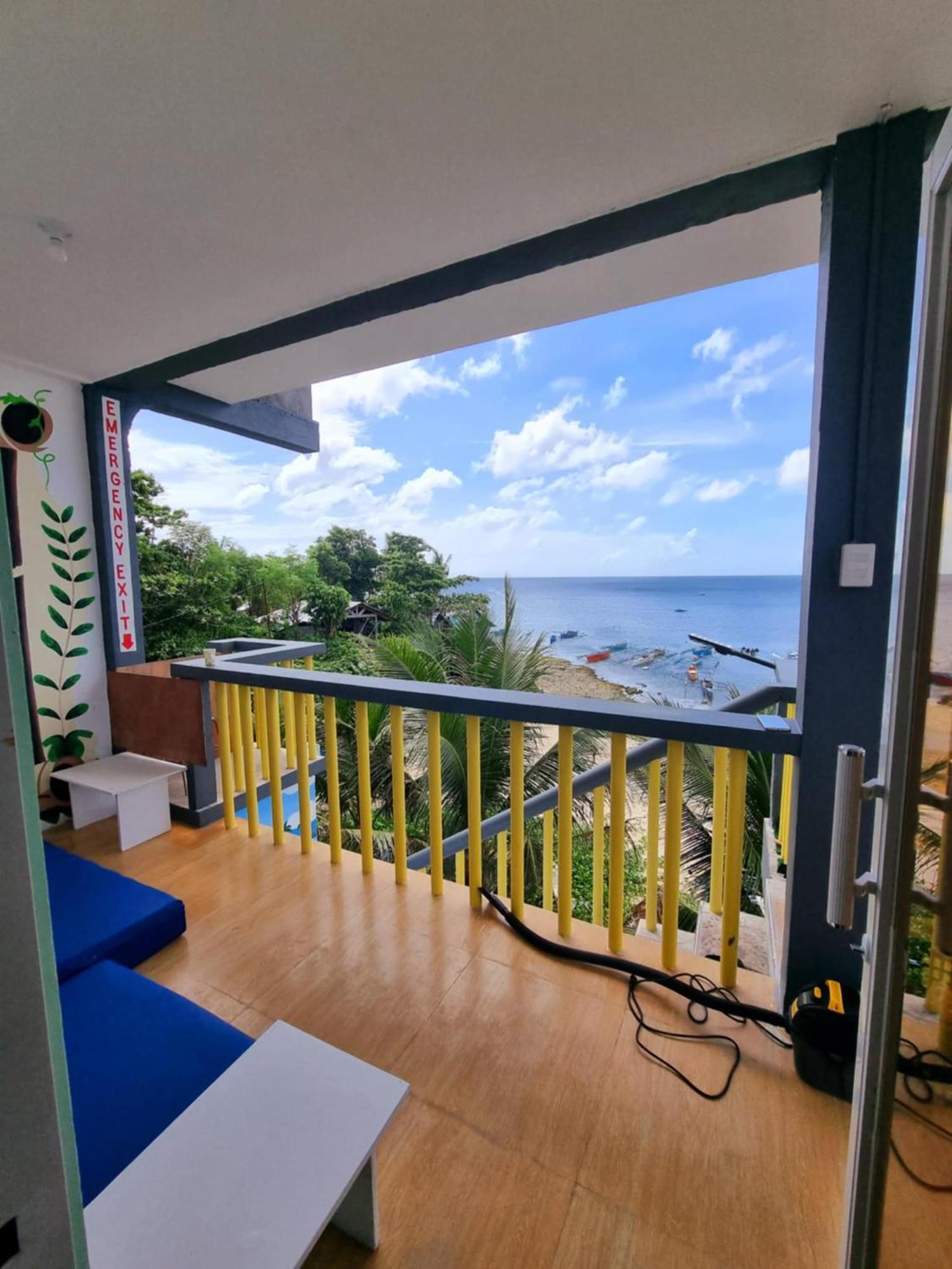 Kobe'S Beachfront Haven Siquijor Exterior foto