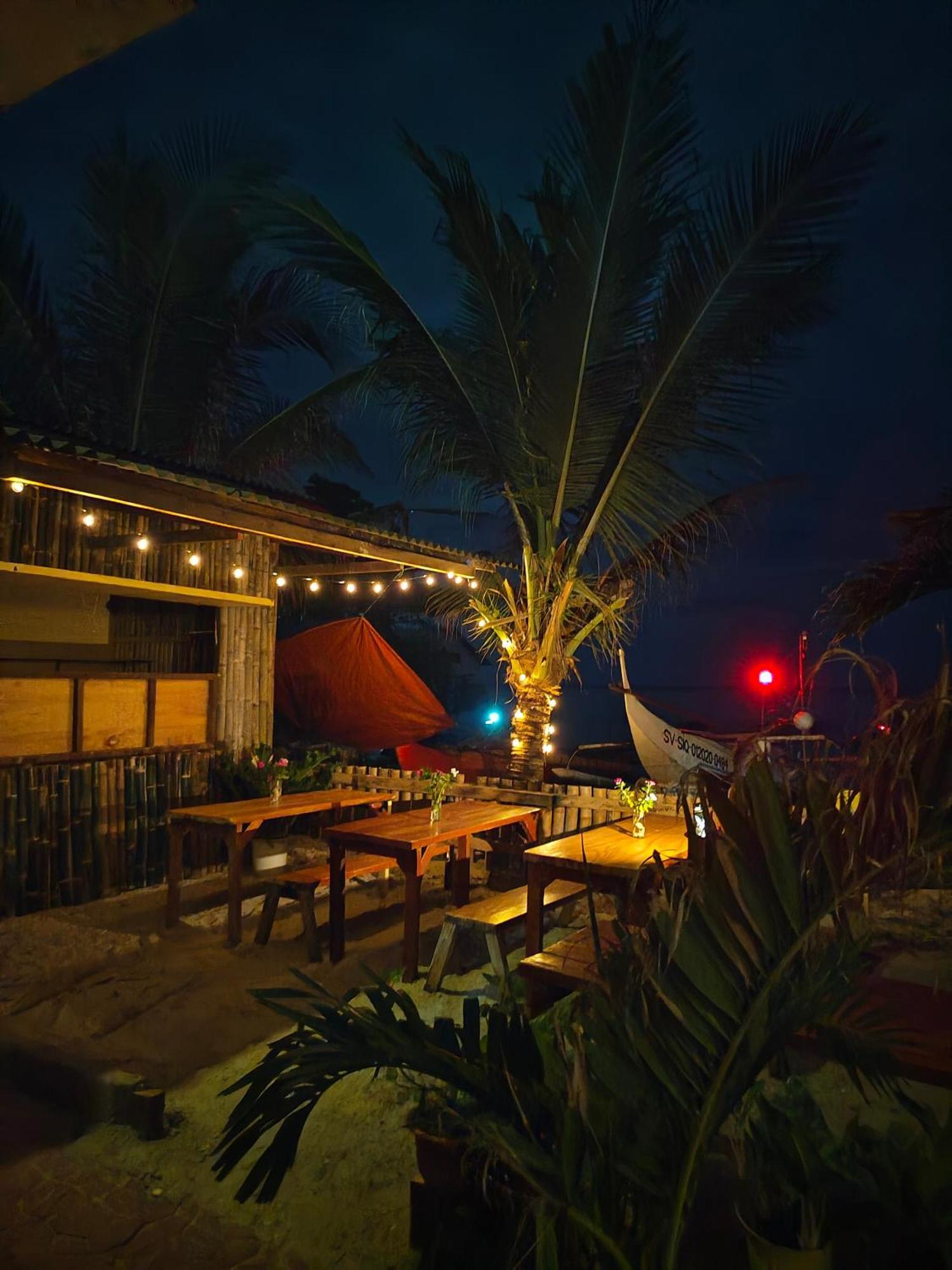 Kobe'S Beachfront Haven Siquijor Exterior foto