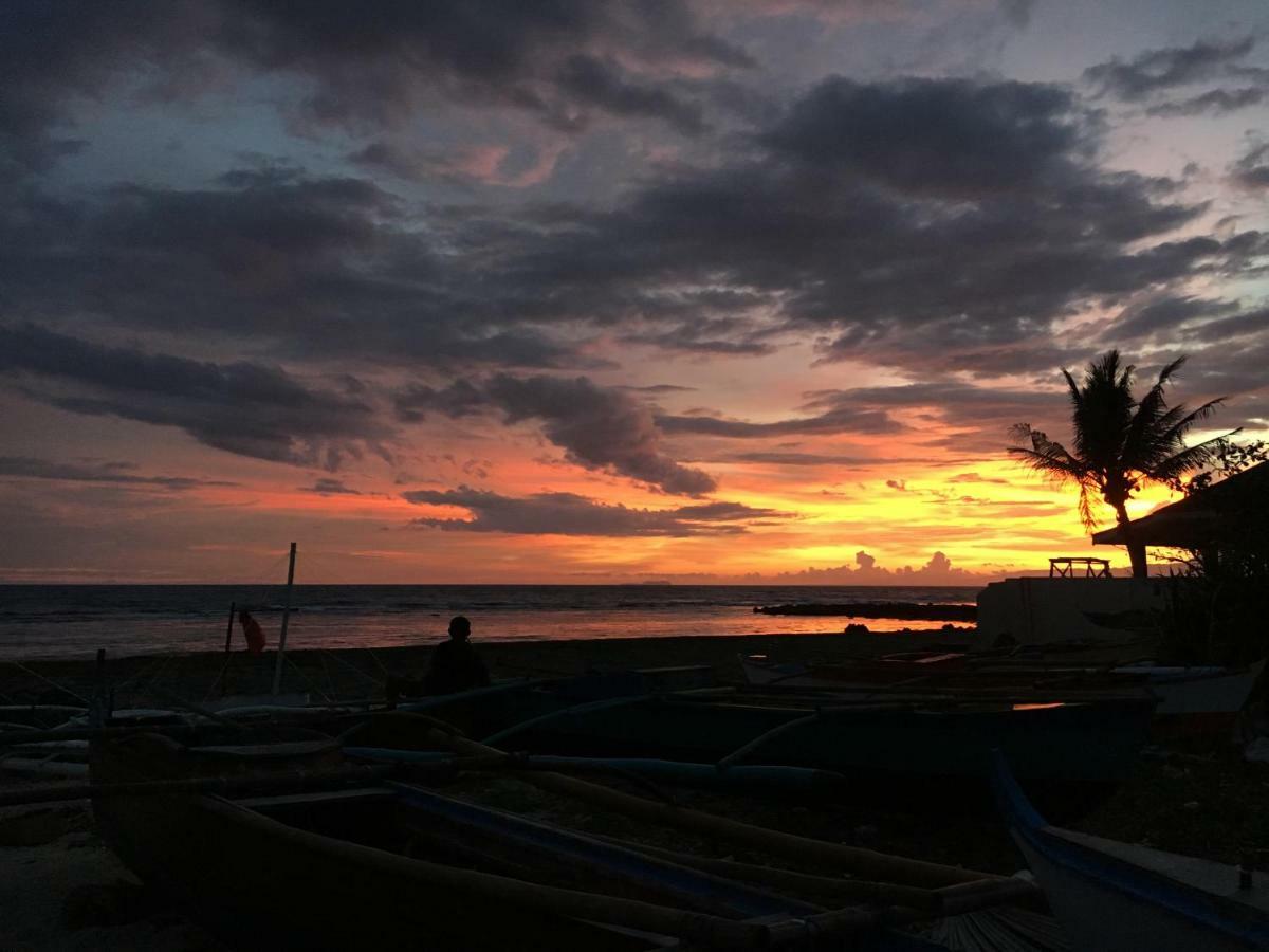 Kobe'S Beachfront Haven Siquijor Exterior foto