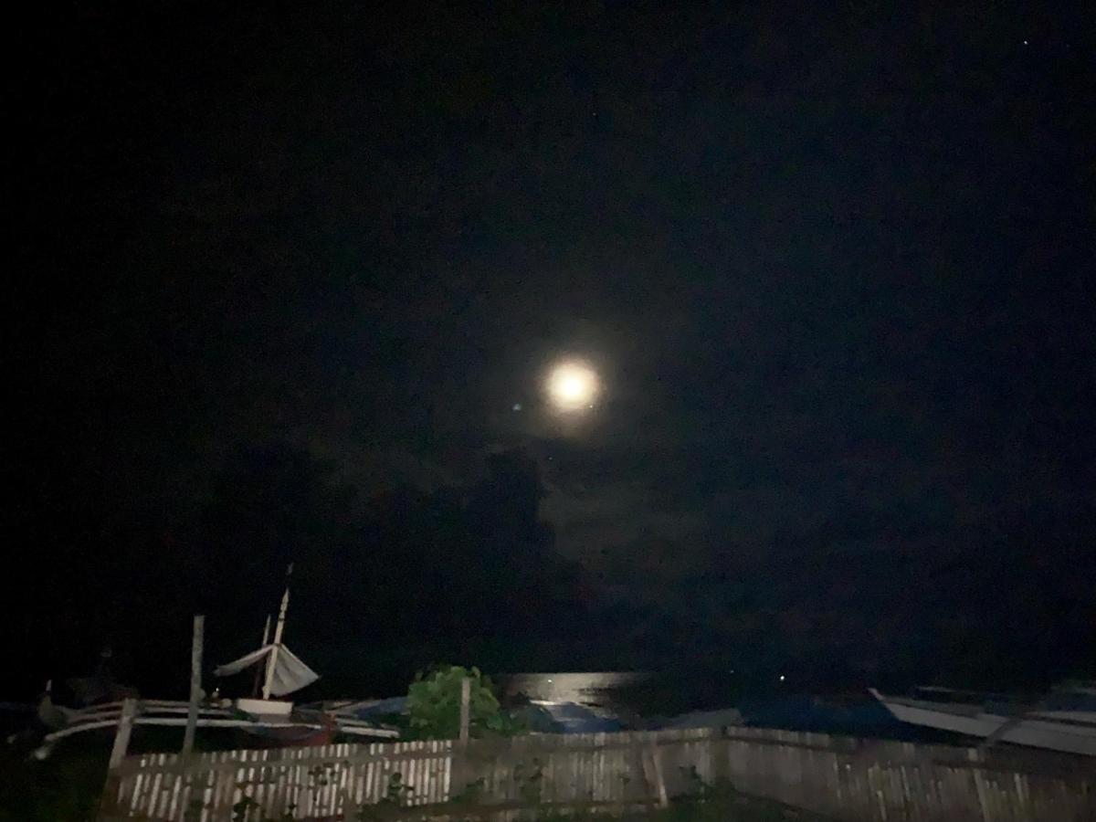 Kobe'S Beachfront Haven Siquijor Exterior foto